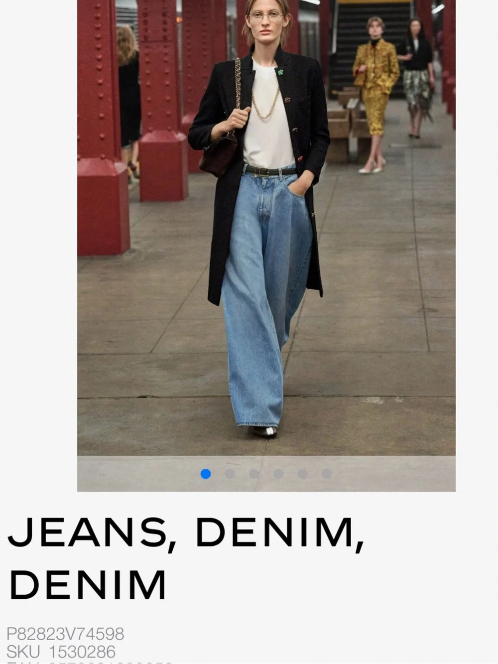 CHANEL Light Blue Straight-Leg Denim Jeans with Signature Back Pocket Stitching